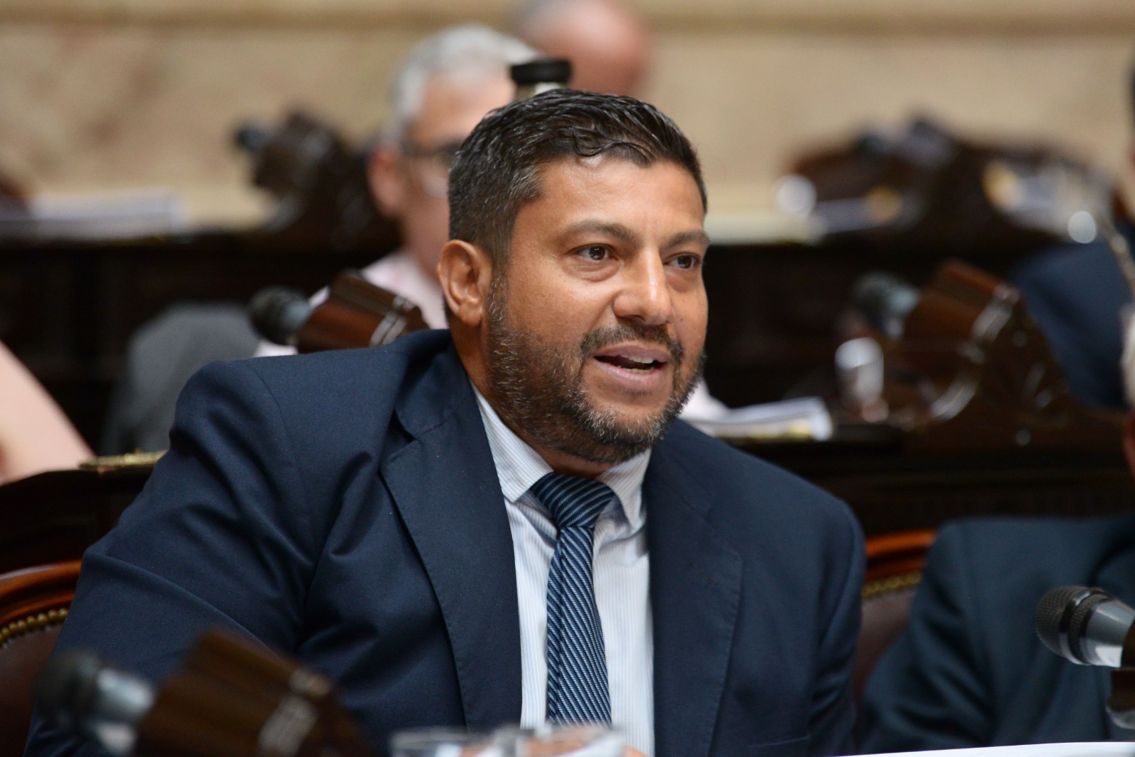 Lee más sobre el artículo Chumpitaz: “Cambiar un voto no es algo grave, sino una evolución como legislador”