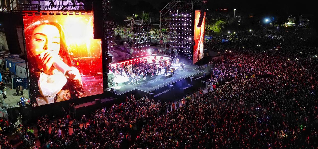 Lee más sobre el artículo Rosario celebró sus 300 años con un show multitudinario frente al Monumento