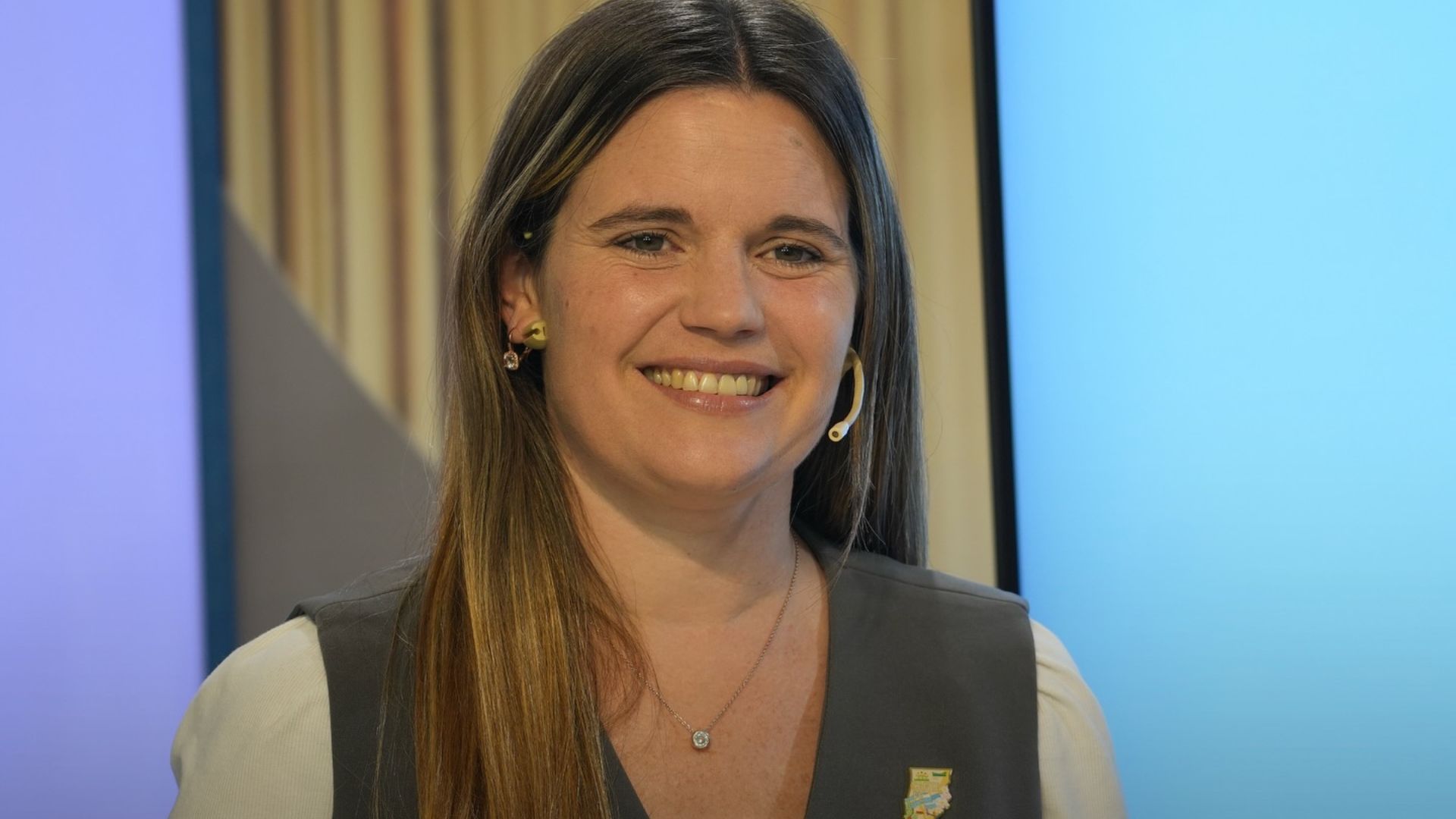 Lee más sobre el artículo Caren Tepp: “Logramos frenar artículos claves en un presupuesto de ajuste económico”