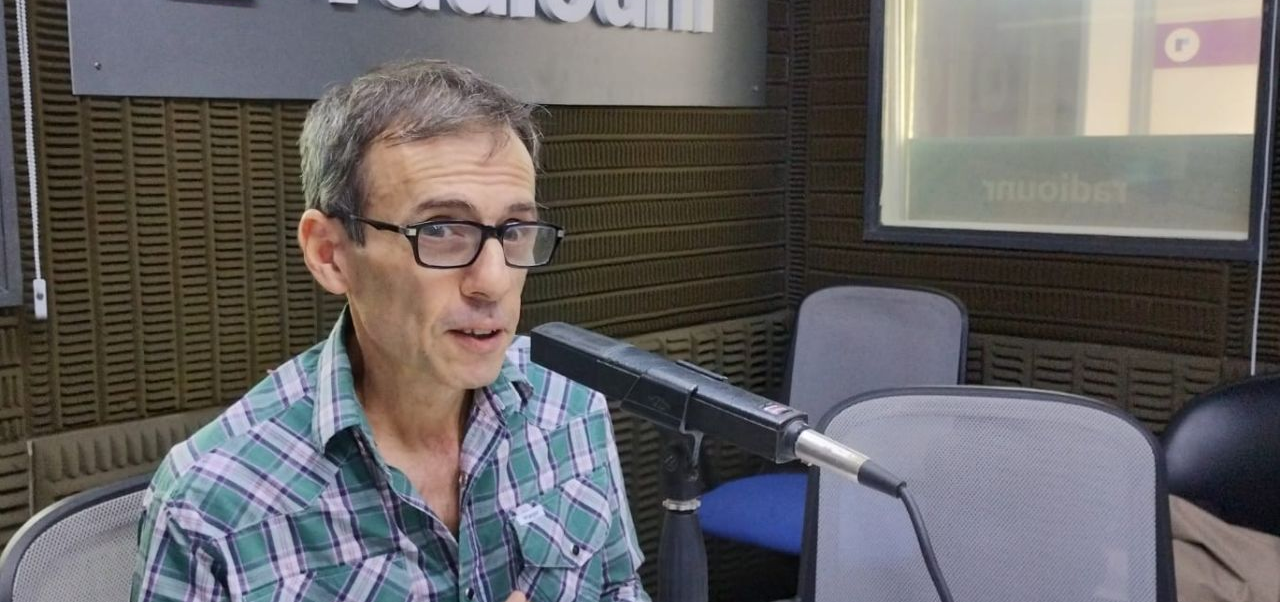 Lee más sobre el artículo Osvaldo Aguirre, de escritor a escritor, sobre Jorge Riestra