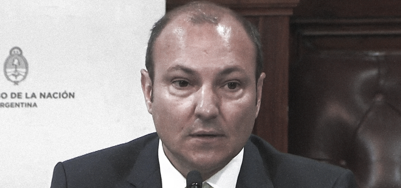 Lee más sobre el artículo El juez Gastón Salmain rompió el silencio en Radio UNR: “Existe una persecución de inequívoca naturaleza política”