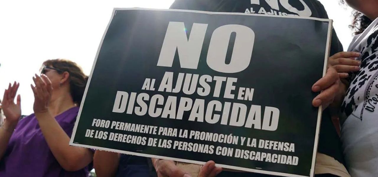 Lee más sobre el artículo Discapacidad en crisis: “Padres y madres están desesperados por la falta de servicios para sus hijos”