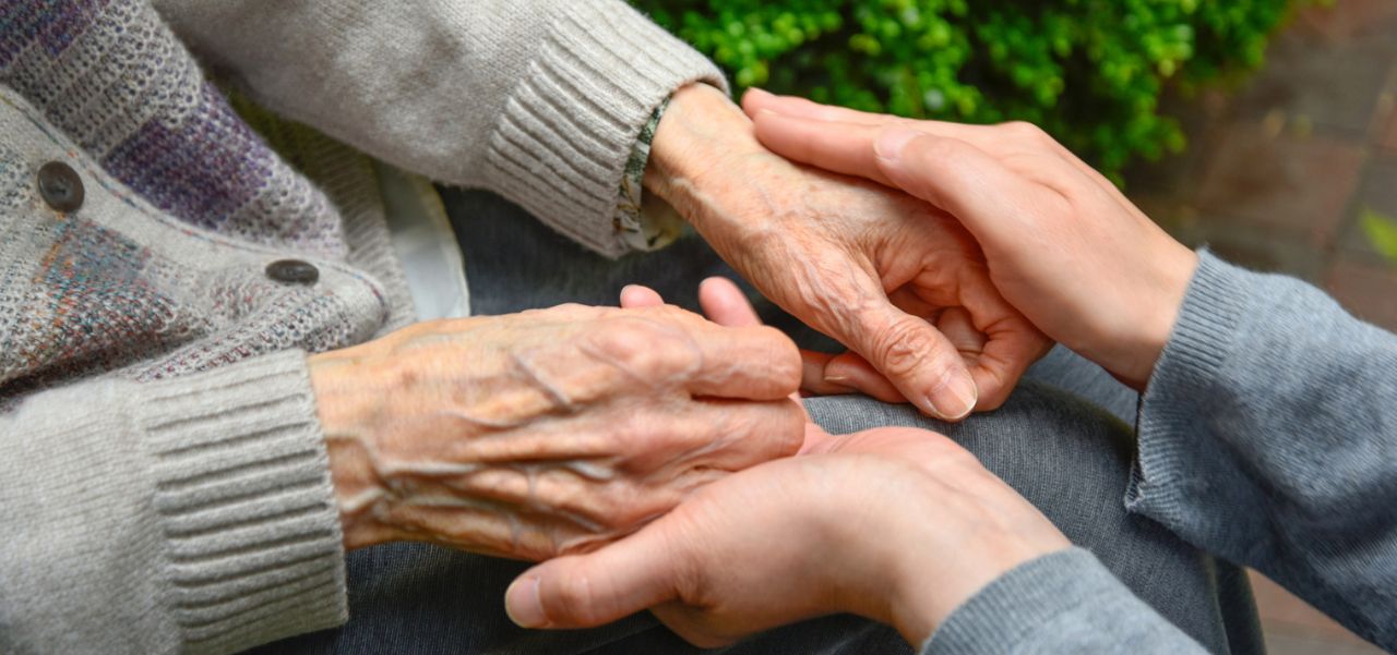 Lee más sobre el artículo Acompañamiento de adultos mayores a través de la  contención y la recreación