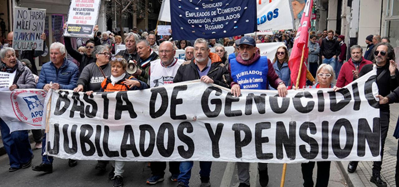 Lee más sobre el artículo En Rosario jubilados denuncian el vaciamiento de los policlínicos del PAMI