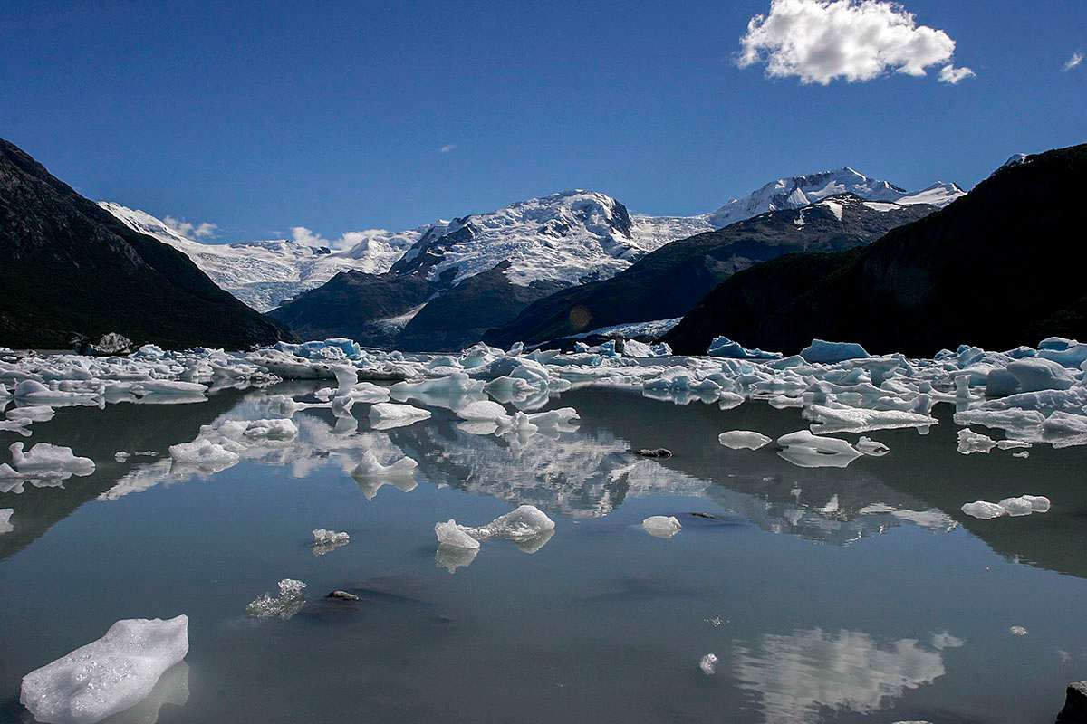 Lee más sobre el artículo Los glaciares y los ambientes periglaciares como reservas estratégicas de agua