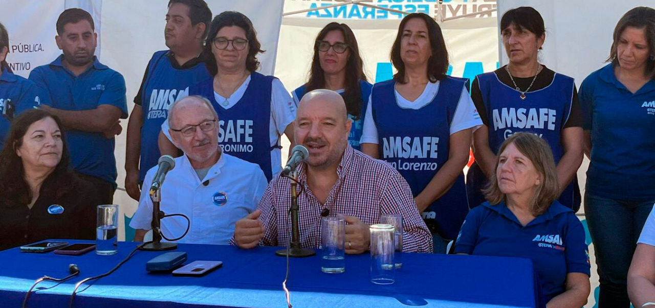 Lee más sobre el artículo “Está empezando otra etapa”: docentes vuelven a instalar la Carpa Blanca