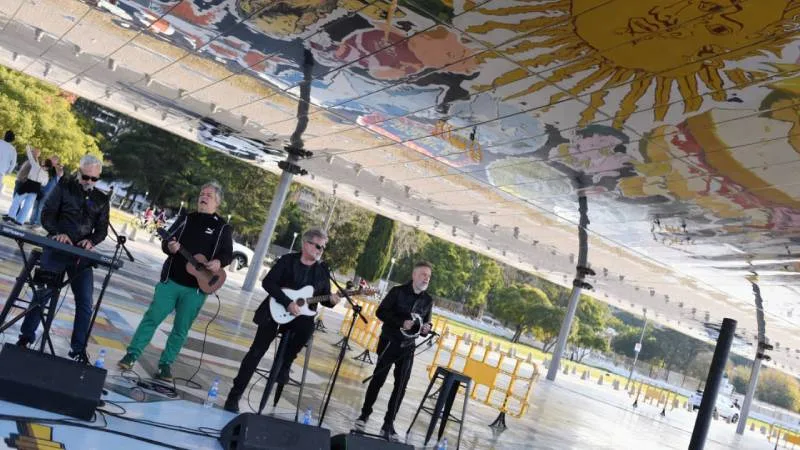 Lee más sobre el artículo Legado de Los Pericos en una cápsula del tiempo enterrada en el Parque a la Bandera