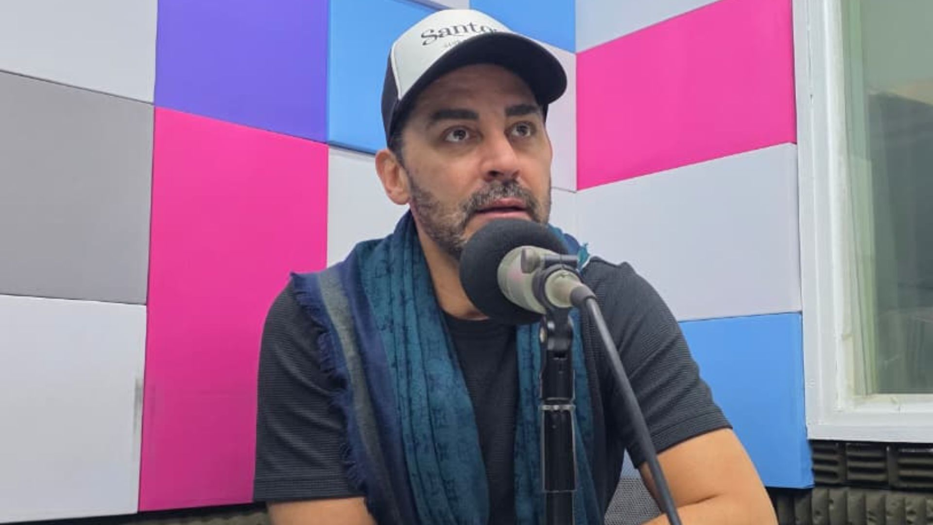 Lee más sobre el artículo Hernán Piquín y el lenguaje del rock: un romance coreográfico con la música de Soda Stereo