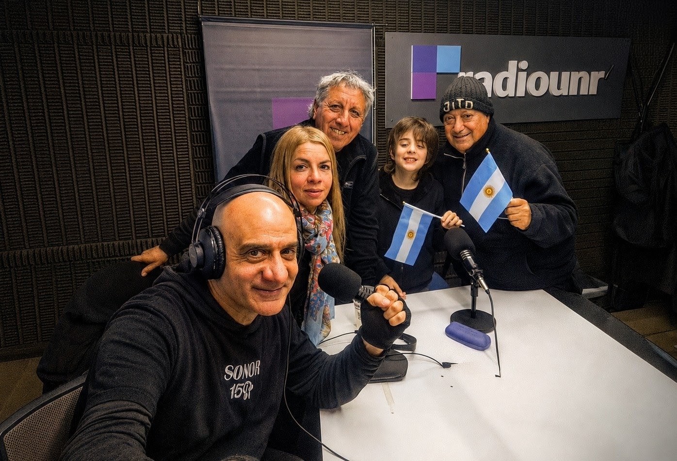 Lee más sobre el artículo Dr. Smooth abrió  el consultorio musical a “La Legión de Bateristas”