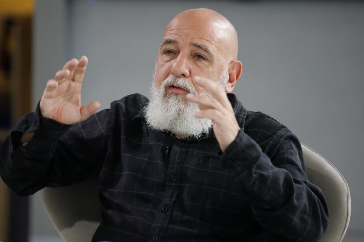 Lee más sobre el artículo La sociedad frente al espejo: “La experiencia del Estado para la gente es bastante infeliz”