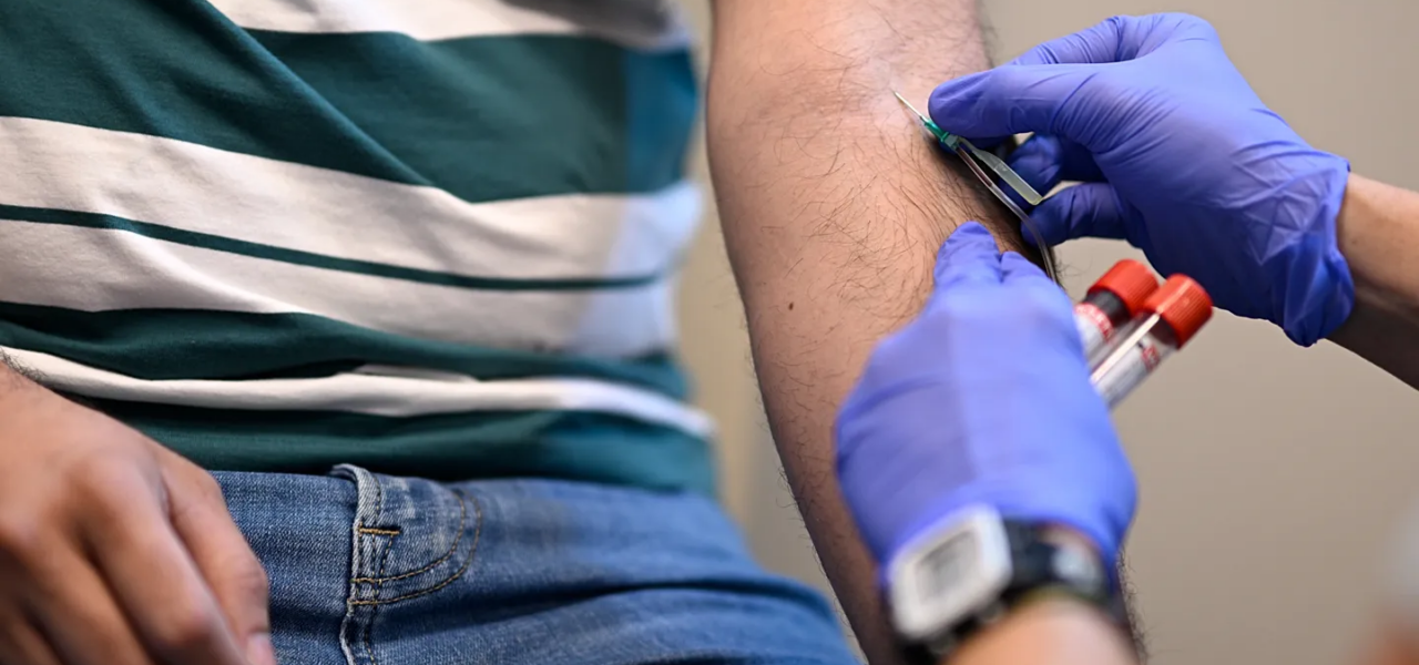 Lee más sobre el artículo La UNR desarrolla un innovador kit para detectar recaídas de cáncer antes que los estudios convencionales