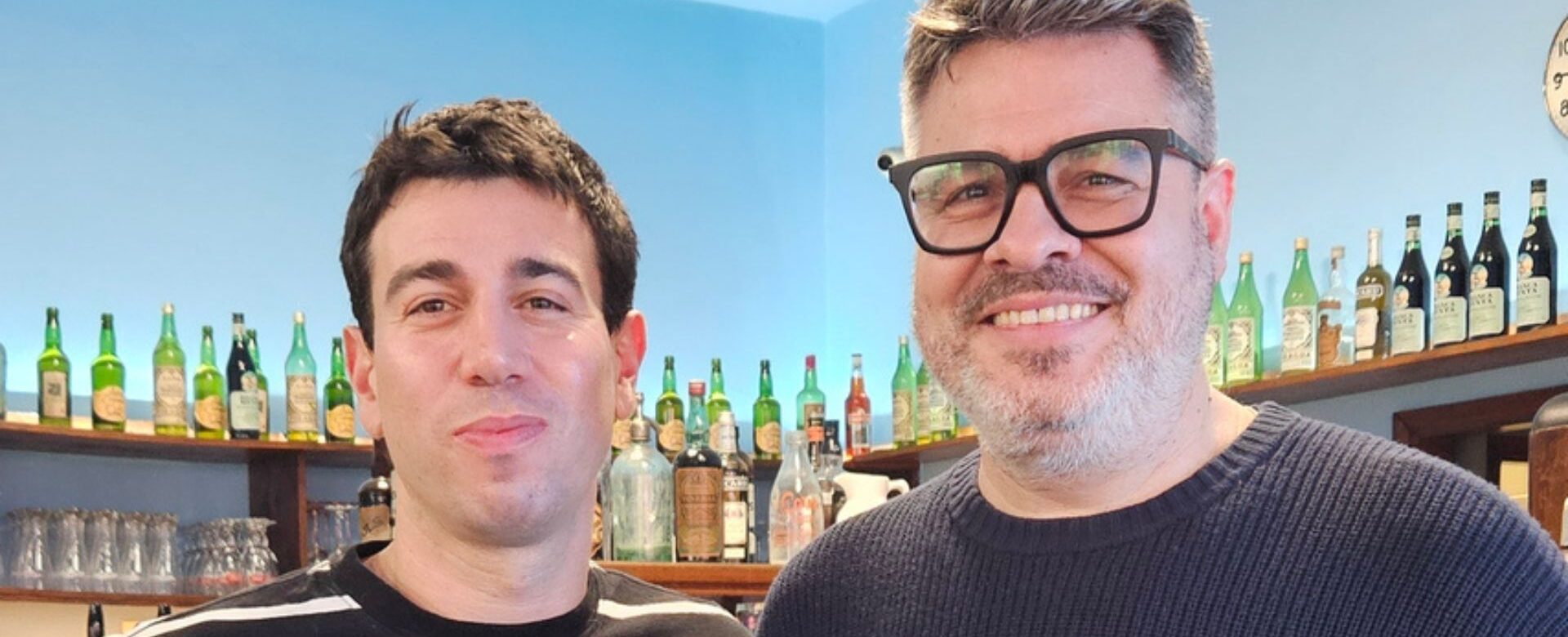 Lee más sobre el artículo Mateo Sujatovich y el arte de desarmar sus canciones: “Conociendo Rusia” inicia su gira más íntima