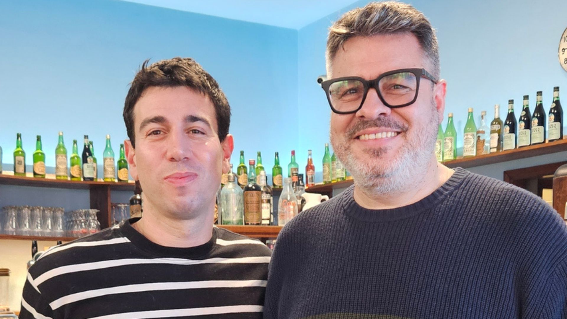 Lee más sobre el artículo Mateo Sujatovich y el arte de desarmar sus canciones: “Conociendo Rusia” inicia su gira más íntima