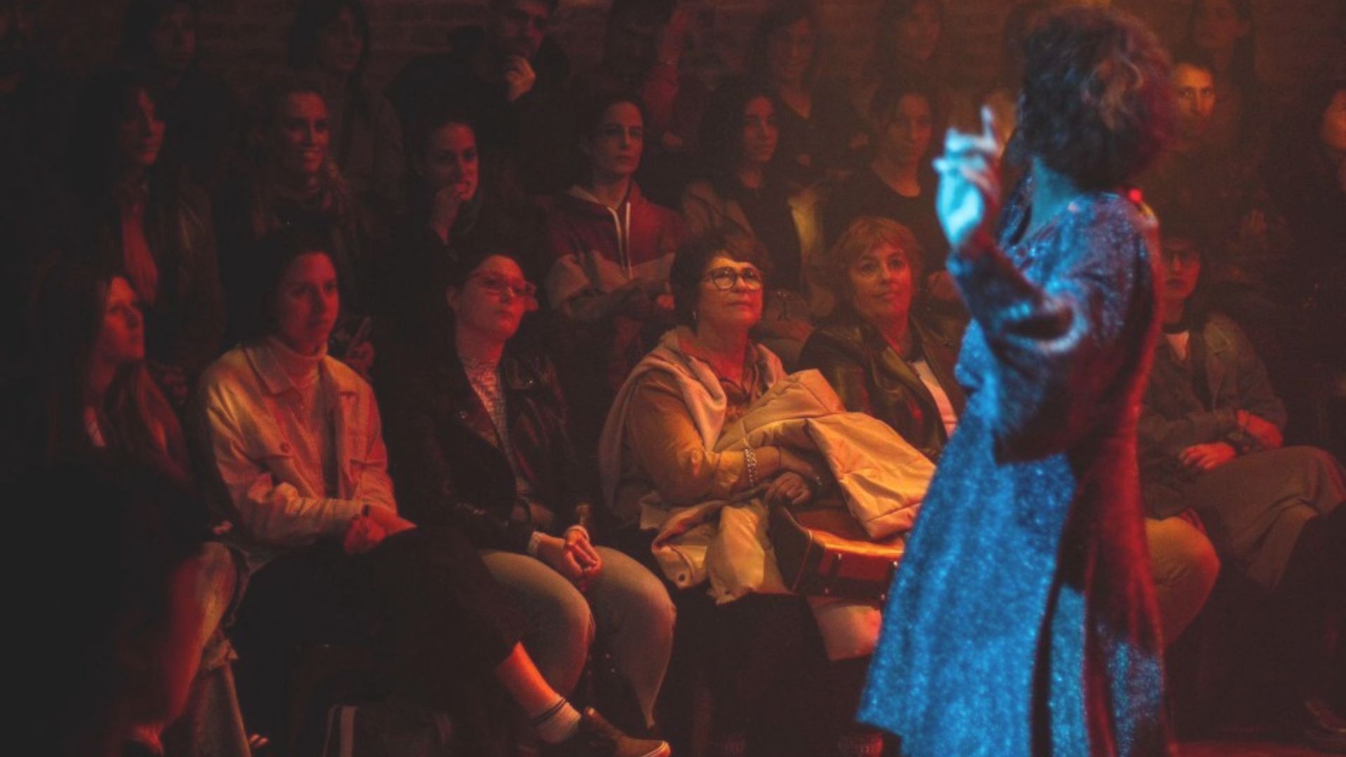 Lee más sobre el artículo La crisis del teatro independiente: denuncian el desfinanciamiento del INT y la falta de respuestas oficiales