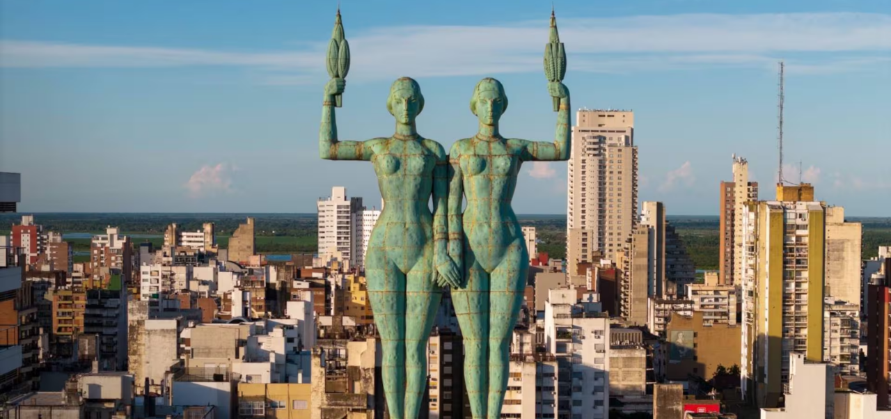 Lee más sobre el artículo La historia de Rosario a través de sus edificios: el Palacio Minetti y las cuatro esquinas que cuentan una época