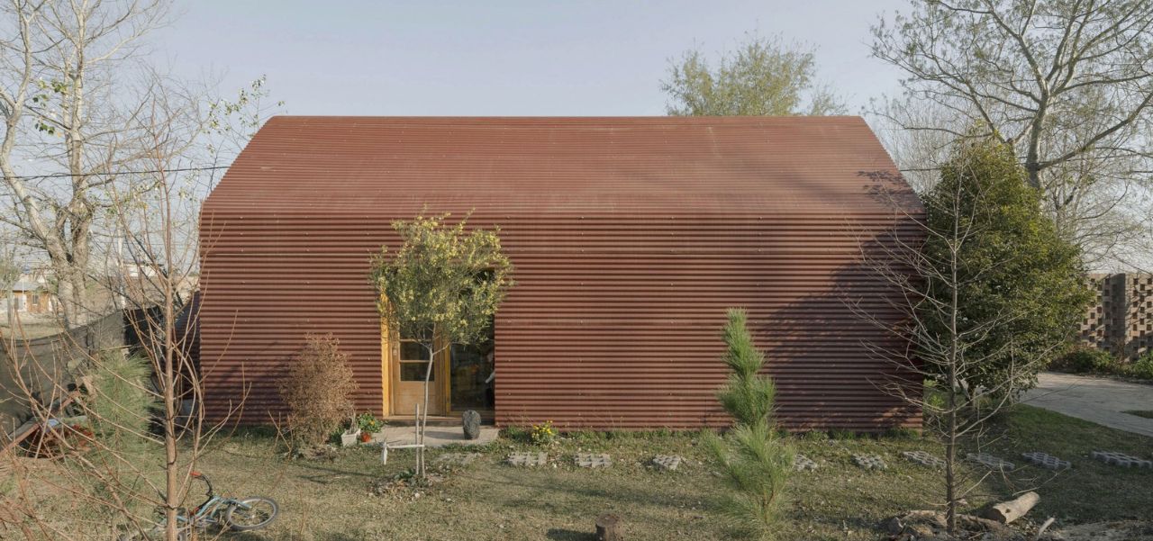 Lee más sobre el artículo “Construir una casa es construir una vida”: arquitectura, libros y música en Casa Roja