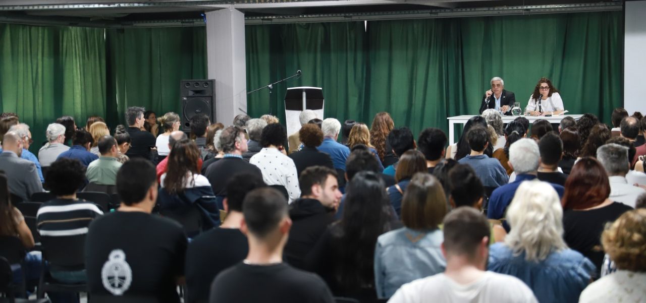 Lee más sobre el artículo Comenzó el Congreso del DiSUR en Rosario